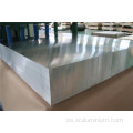 Un rollo jumbo de papel de aluminio doméstico 8011